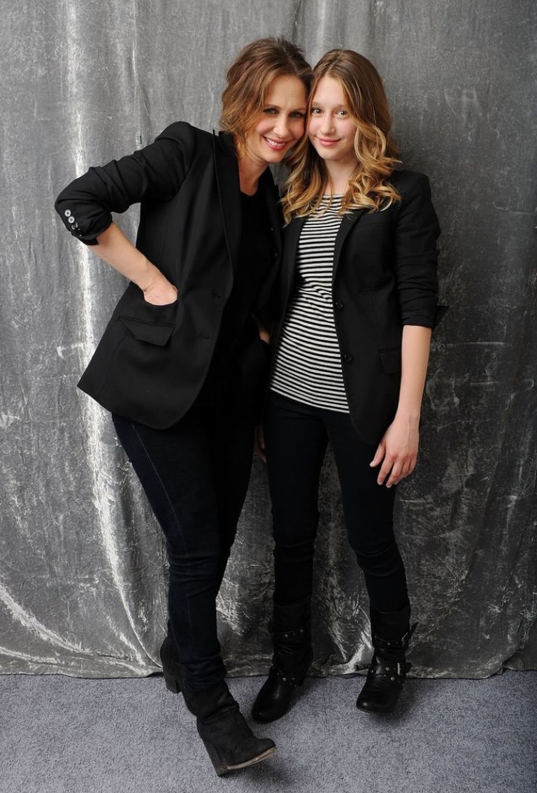 taissa farmiga and sister vera farmiga