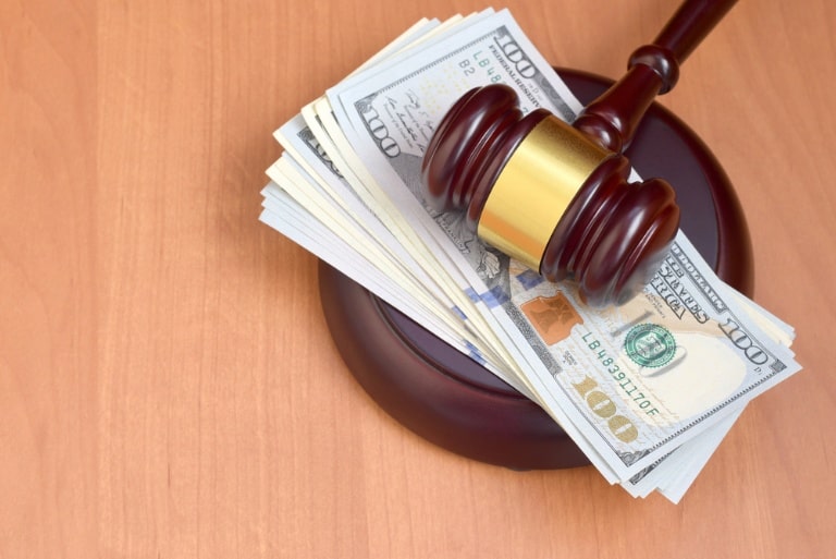 why do some personal injury lawyers work on a contingency fee basis